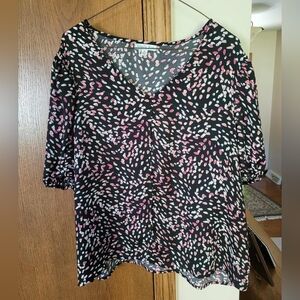 Ophelia Roe Women's Black and Pink Patterned Top